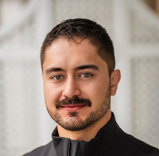 Dustin Dueñas